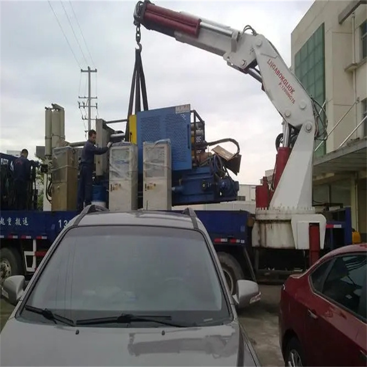 修武吊车救援小汽车怎么吊